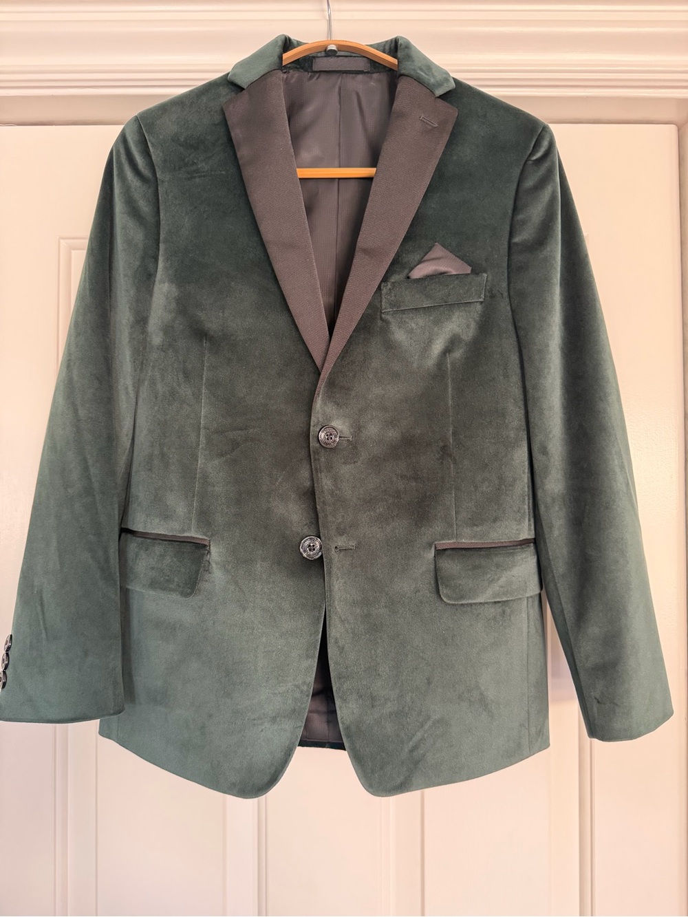 Tallia Boy’s Green Velvet Blazer - Classic Tailored Jacket